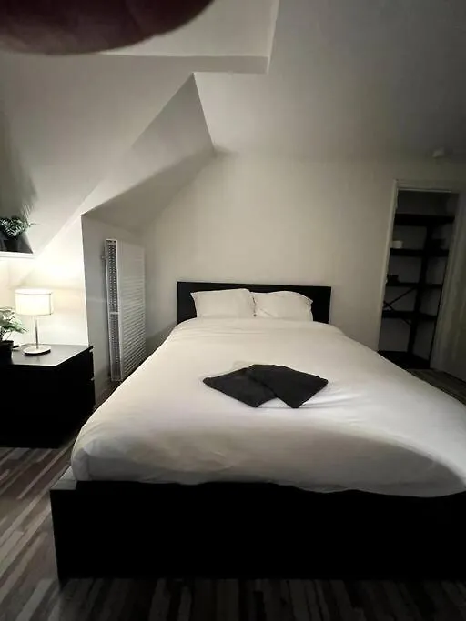 Room 404 - Eindhoven - By T&S. 0*,  Netherlands