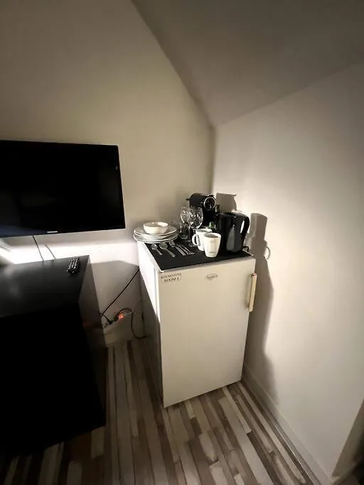 Apartment Room 404 - Eindhoven - By T&S. Netherlands